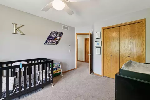 3838 Bridgewater Dr, Eagan, MN 55123 photo 29