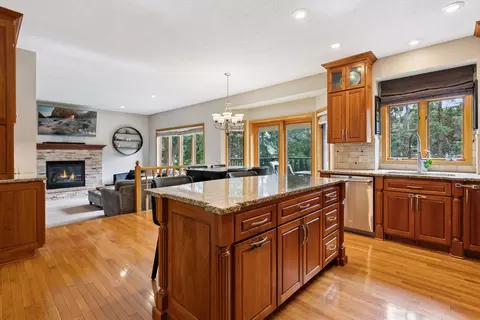 3838 Bridgewater Dr, Eagan, MN 55123 photo 14