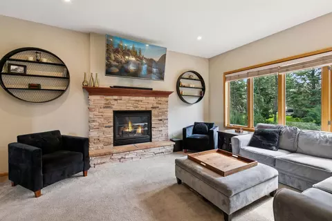 3838 Bridgewater Dr, Eagan, MN 55123 photo 7