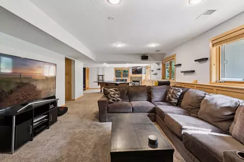 3838 Bridgewater Dr, Eagan, MN 55123 photo 37