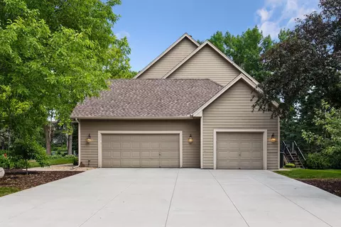 3838 Bridgewater Dr, Eagan, MN 55123 photo 46