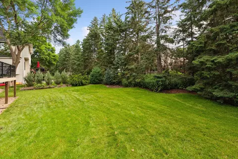 3838 Bridgewater Dr, Eagan, MN 55123 photo 47