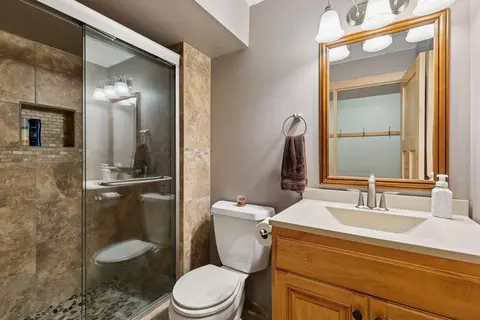 3838 Bridgewater Dr, Eagan, MN 55123 photo 41