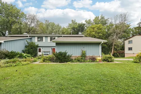 5122 Clear Spring Rd, Minnetonka, MN 55345