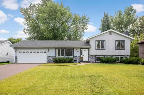 914 98th Ave NE, Blaine, MN 55434
