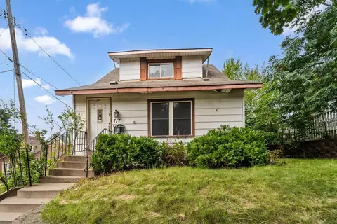 717 3rd St E, Saint Paul, MN 55106