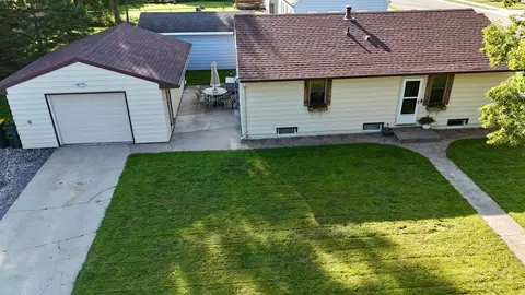 Exterior - 816 Irene Ave SE, Willmar, MN 56201 photo 2 of 2