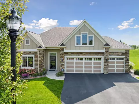 8817 Upper 7th Pl N, Lake Elmo, MN 55042