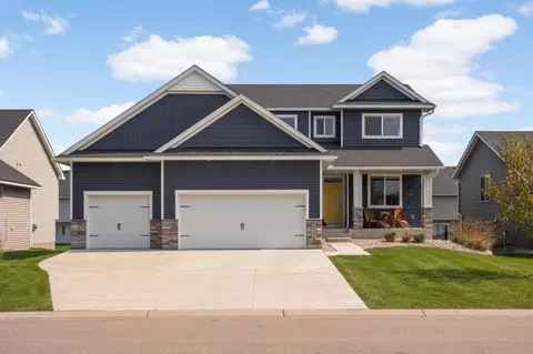 1683 Riverside Dr, Shakopee, MN 55379