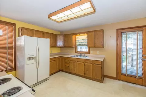 Kitchen - 220 N 3rd St, Brainerd, MN 56401 photo 2 of 4