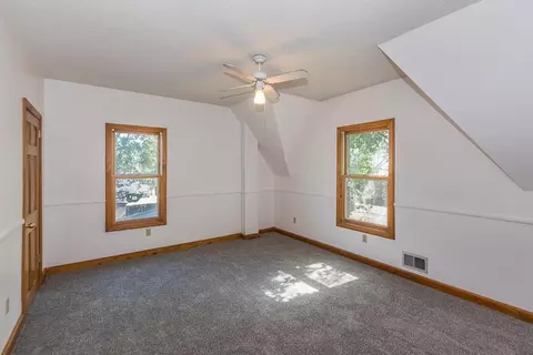 Bedroom - 220 N 3rd St, Brainerd, MN 56401 photo 4 of 4