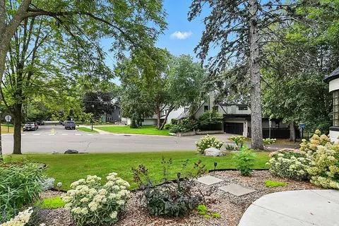 Exterior - 630 Riverside Dr SE, Saint Cloud, MN 56304 photo 4 of 5