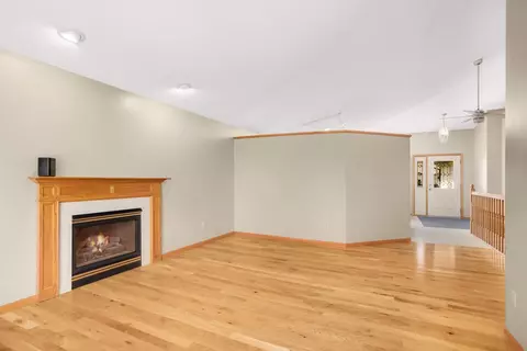 Living - 1985 Cope Ave E, Maplewood, MN 55109 photo 4 of 6