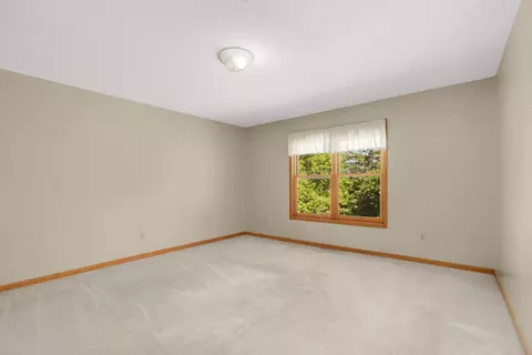 Bedroom - 1985 Cope Ave E, Maplewood, MN 55109 photo 2 of 4