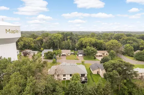 View/Area - 1985 Cope Ave E, Maplewood, MN 55109 photo 4 of 5