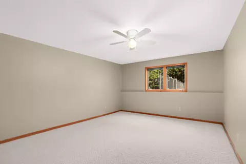Bedroom - 1985 Cope Ave E, Maplewood, MN 55109 photo 4 of 4