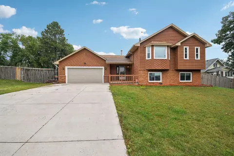 1540 Mississippi St, New Brighton, MN 55112