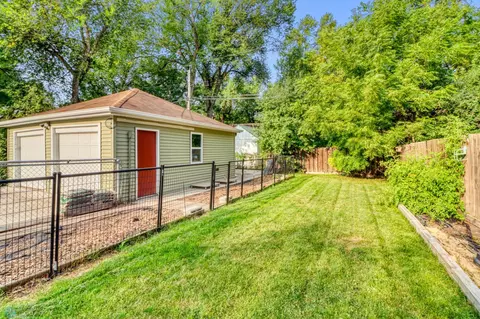 Exterior - 1306 9th St N, Fargo, ND 58102 photo 5 of 10