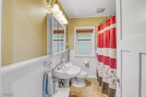 Bath - 1306 9th St N, Fargo, ND 58102 photo 1 of 2