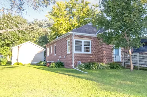 204 Sturgis St N, Mankato, MN 56001
