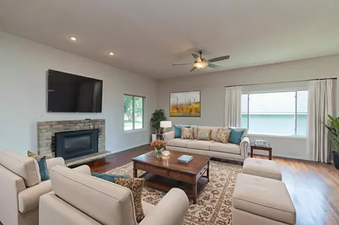 6101 W 94th St, Bloomington, MN 55438 photo 4