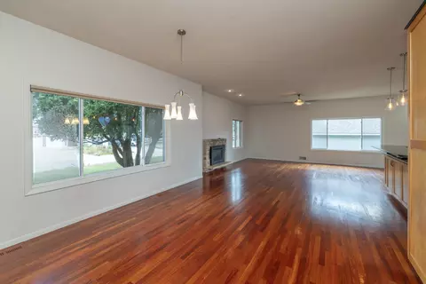 6101 W 94th St, Bloomington, MN 55438 photo 3