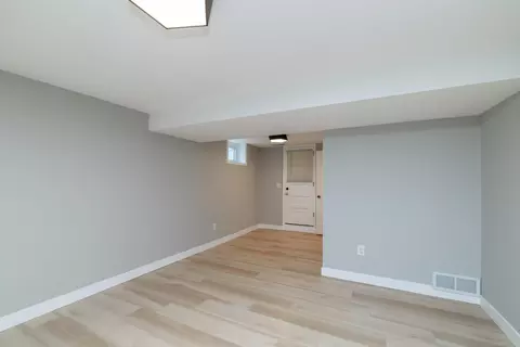 6101 W 94th St, Bloomington, MN 55438 photo 26