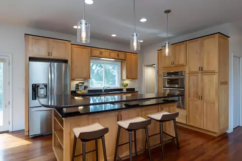 6101 W 94th St, Bloomington, MN 55438 photo 8