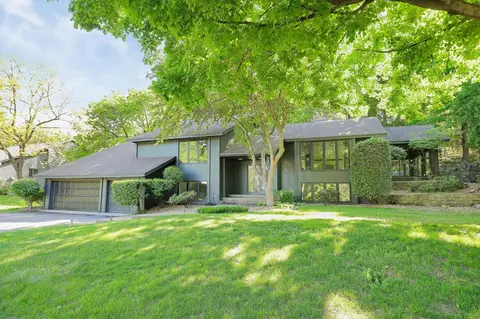 745 Virginia Shores Cir, Excelsior, MN 55331