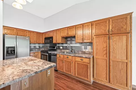 1557 Clemson Dr #A, Eagan, MN 55122 photo 6