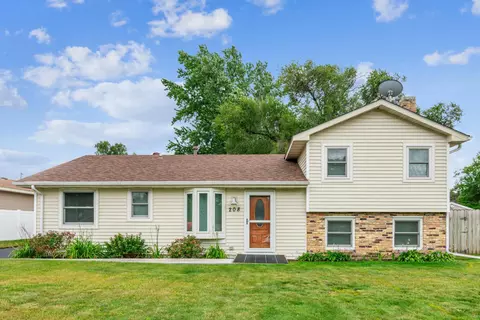 208 106th Ave NW, Coon Rapids, MN 55448