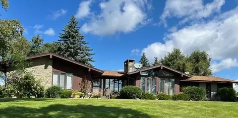 919 N Main St, Starbuck, MN 56381