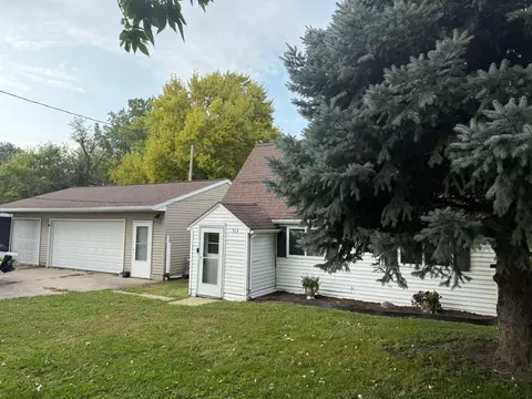Exterior - 513 E 11th St, Albert Lea, MN 56007 photo 3 of 6