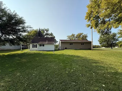 Exterior - 513 E 11th St, Albert Lea, MN 56007 photo 5 of 6