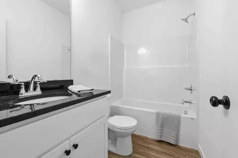 Bath - 13901 Emily Cir, Baxter, MN 56425 photo 1 of 2