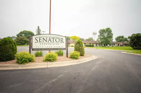 1415 Lake St #105, Alexandria, MN 56308
