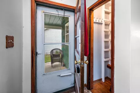 Entry Way - 1445 11th Ave, Windom, MN 56101 photo 1 of 3