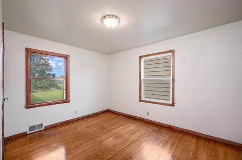 Bedroom - 1445 11th Ave, Windom, MN 56101 photo 1 of 4