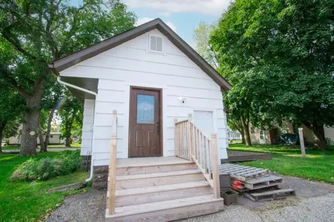 824 4th St, Nicollet, MN 56074 photo 2