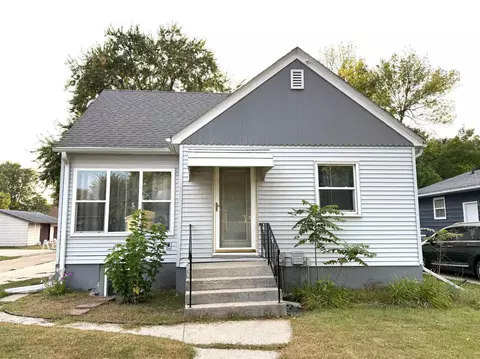 1013 Johnson Ave, Worthington, MN 56187