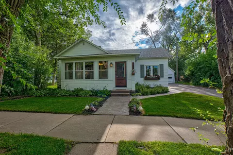 1116 8th St, Hudson, WI 54016