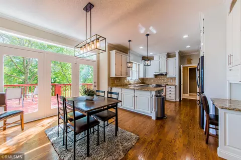 17027 Candlewood Pkwy, Eden Prairie, MN 55347