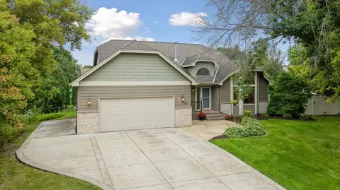 4880 Trenton Ln N, Plymouth, MN 55442