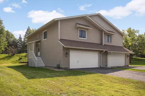 6695 Kara Dr, Eden Prairie, MN 55346
