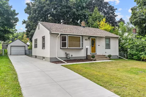 271 English St, Saint Paul, MN 55106