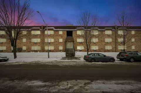 2616 Harriet Ave #312, Minneapolis, MN 55408