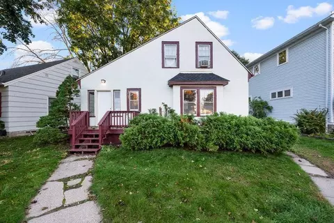 3643 Hubbard Ave N, Robbinsdale, MN 55422