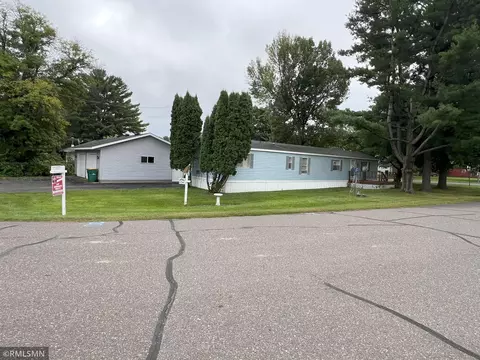424 Polk Ave, Centuria, WI 54824 photo 4