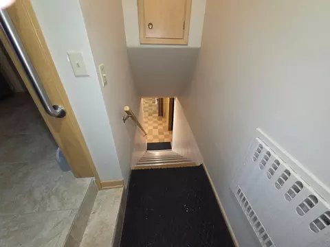 Entry Way - 537 E Ronning Ave, Appleton, MN 56208 photo 2 of 2