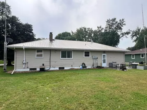 Exterior - 537 E Ronning Ave, Appleton, MN 56208 photo 2 of 5